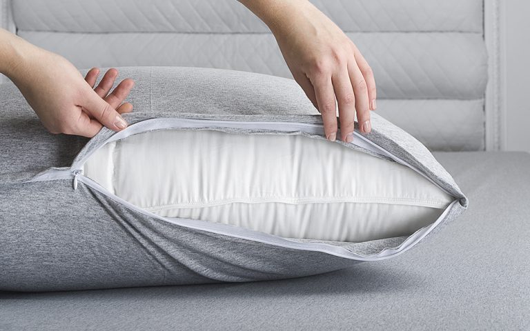 showing-inside-of-pillow